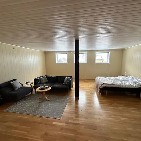 Holiday home Solhogda Sortland
